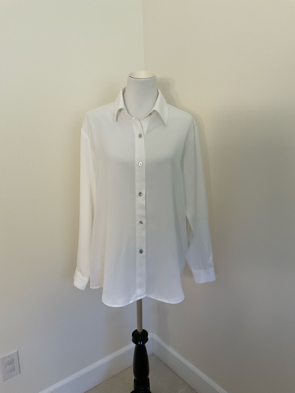 Soft Surroundings Classic White Button Down Shirt